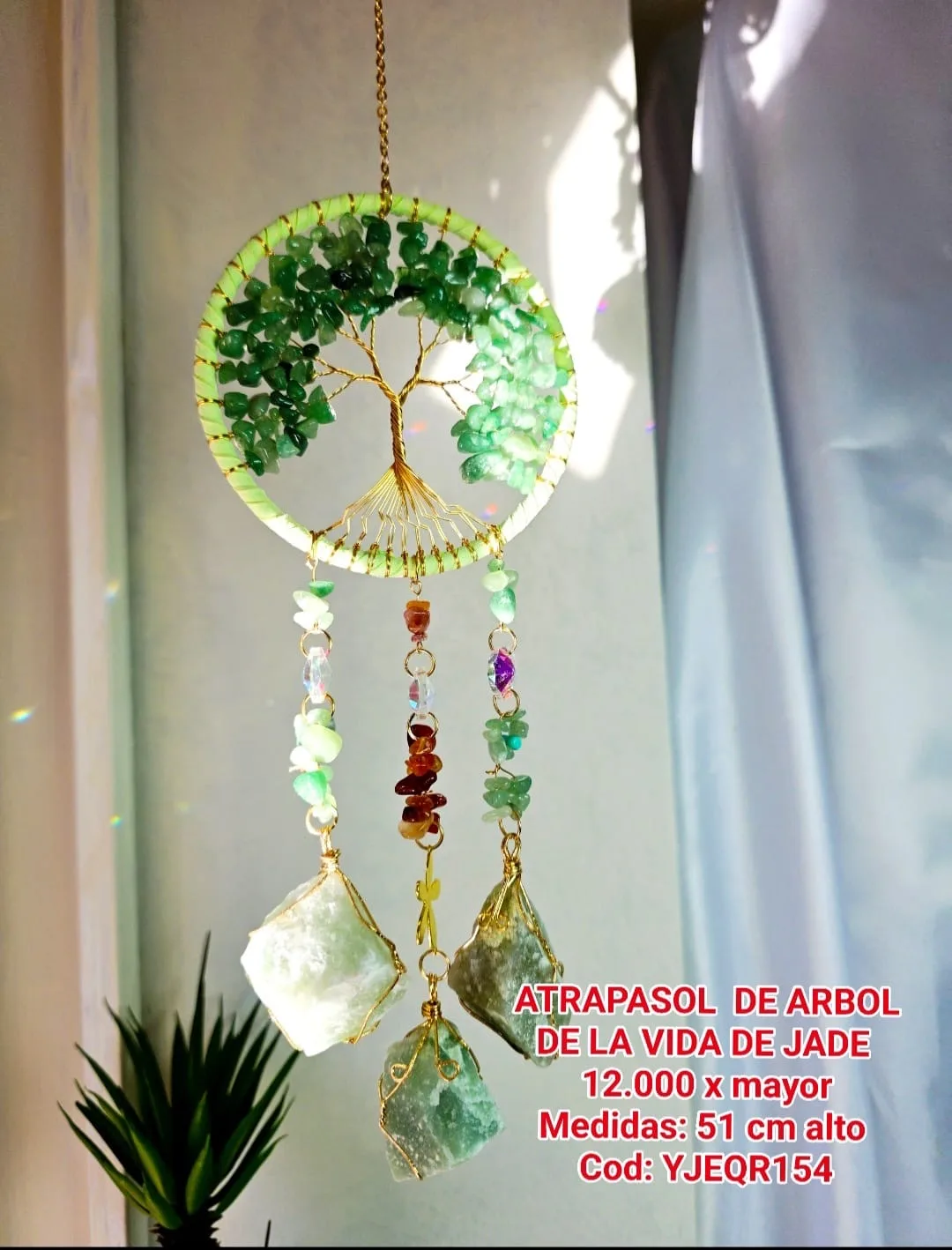 Atrapasoles Árbol de la Vida en Cuarzo Jade con Piedras Naturales y Cuarzos en Bruto
