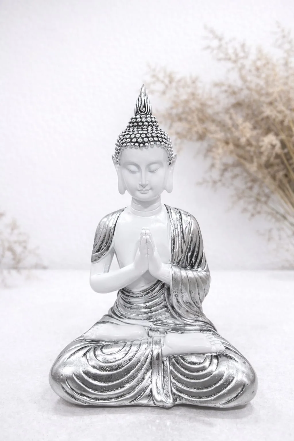 Buda Blanco y Plata