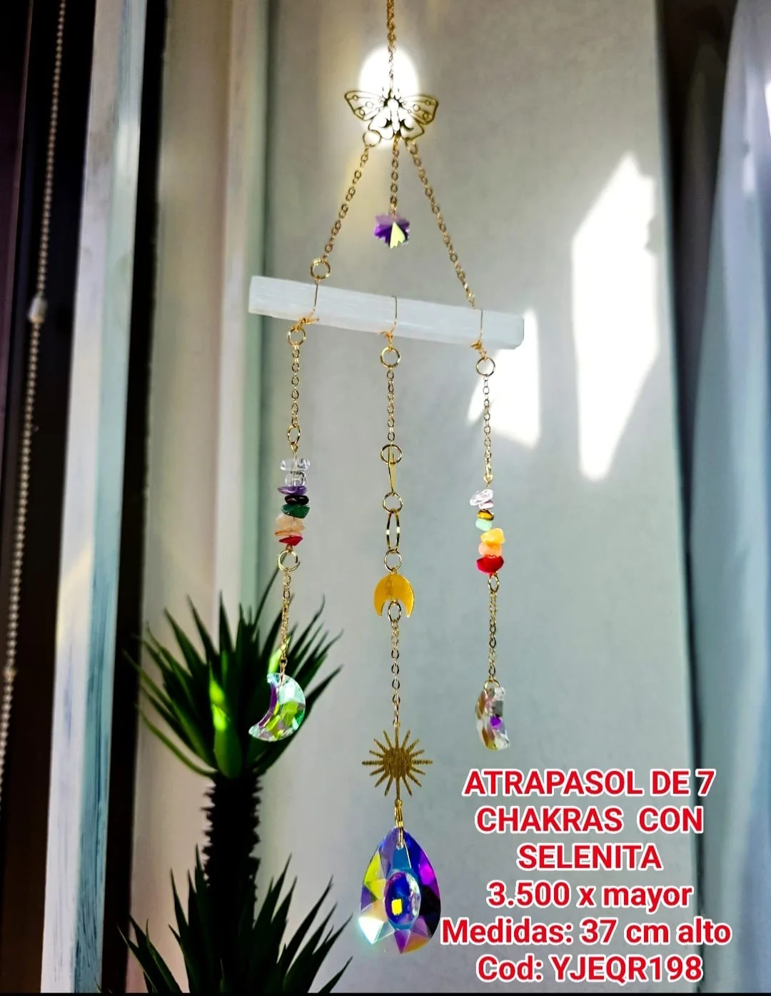 Atrapasoles Celestial Selenita y Piedras 7 Chakras con Mariposa y Cristales Lunares
