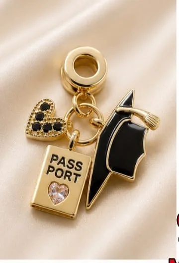 Charm en Rodio - Corazon negro con piedras y pasaporte PASS PORT