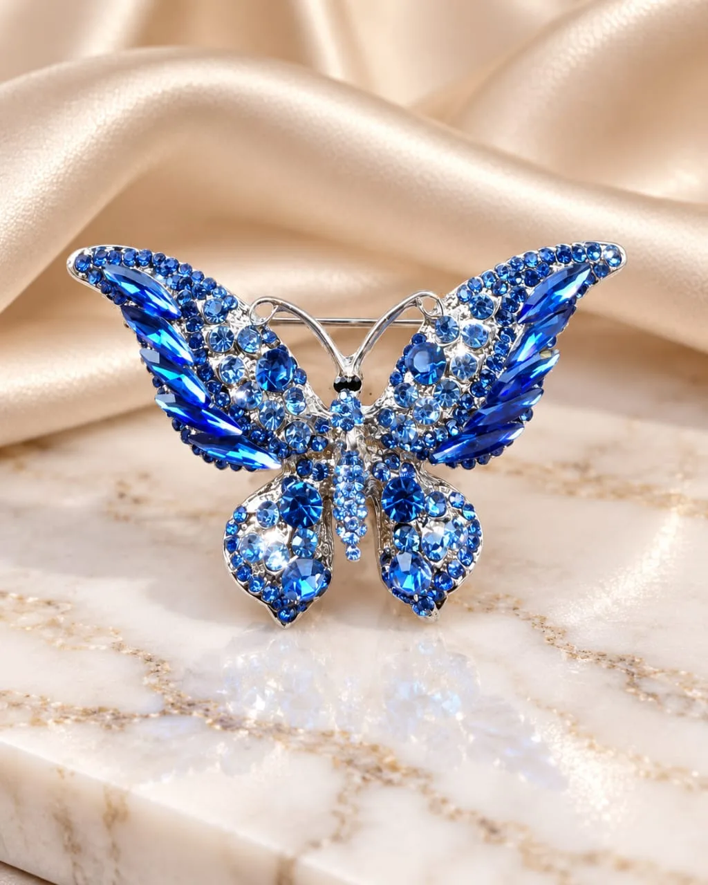 Prendedor de Mariposa con Strass Azul