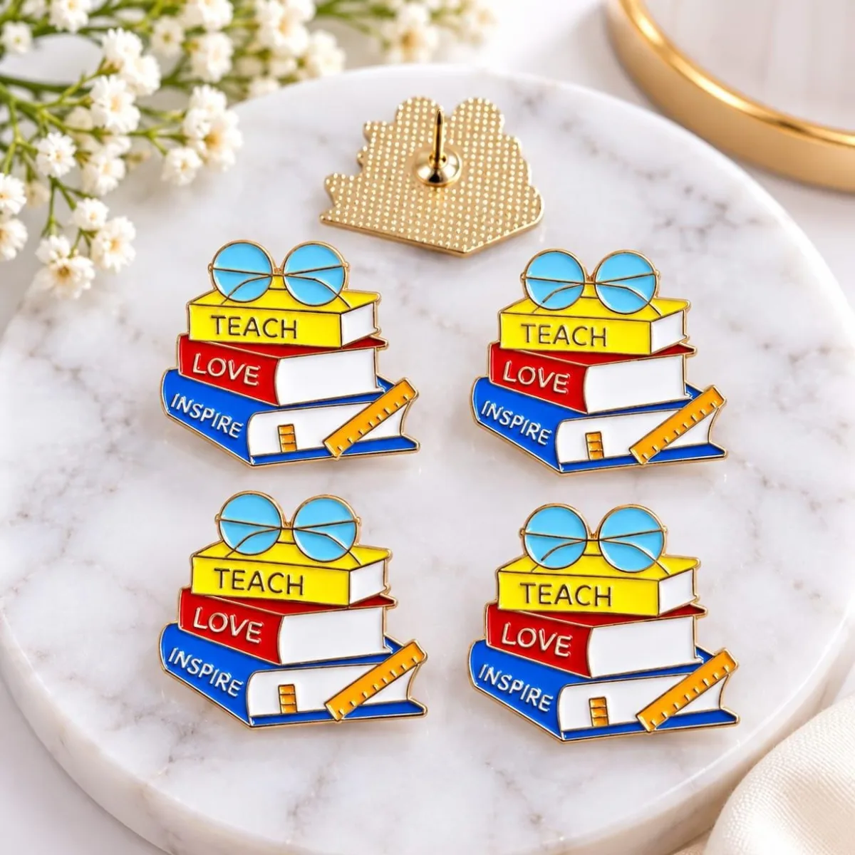 Pines de Libros Teach Love Inspire