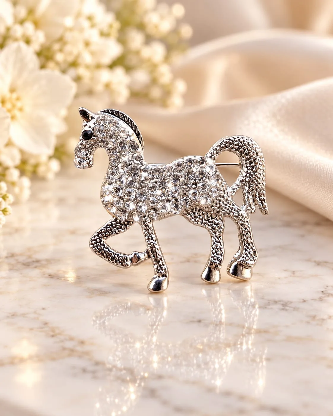 Prendedor de Caballo con Strass Plateado
