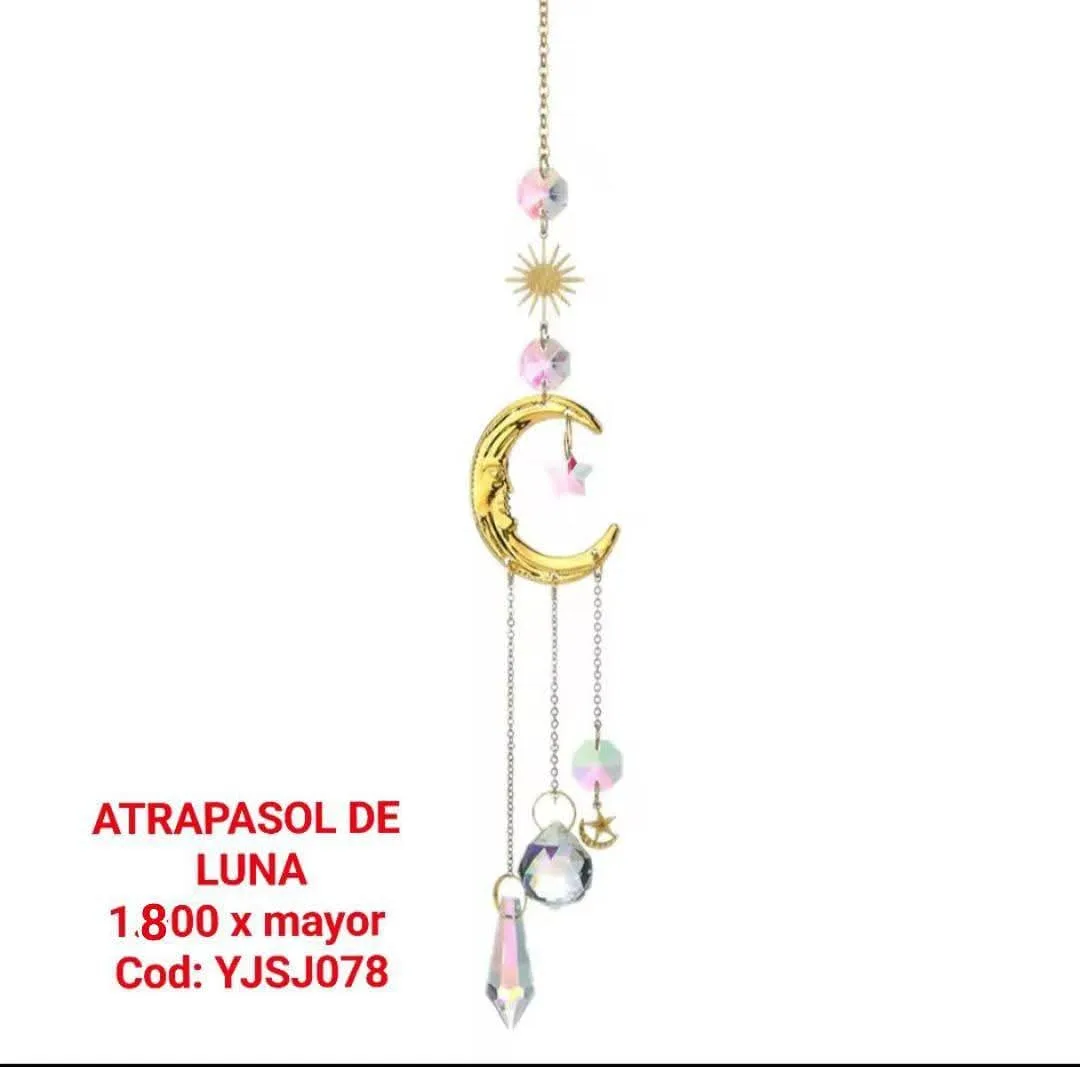 Atrapasoles Medialuna Mística en Metal Dorado con Sol Astral, Estrella y Prismas Iridiscentes