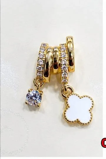 Colgante de Rodio - Dije aros con gema clara y trébol blanco