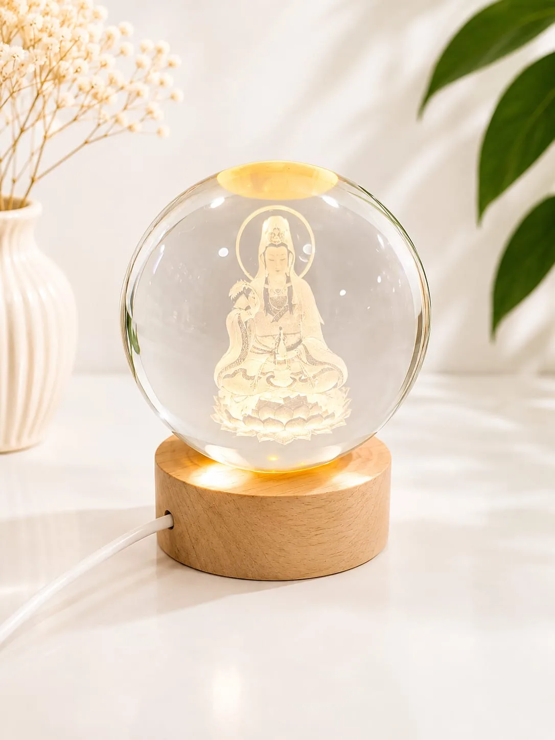 Lampara de Mesa Bola de Cristal Buda con Base de Madera