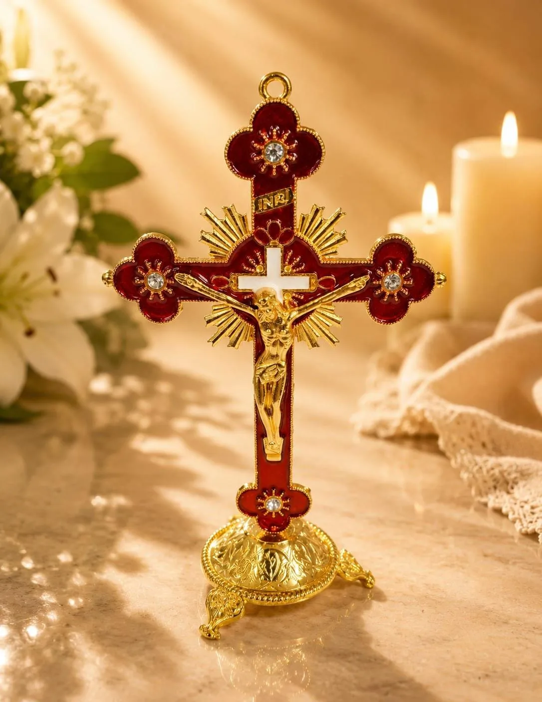 Crucifijo Católico de Pie Dorado