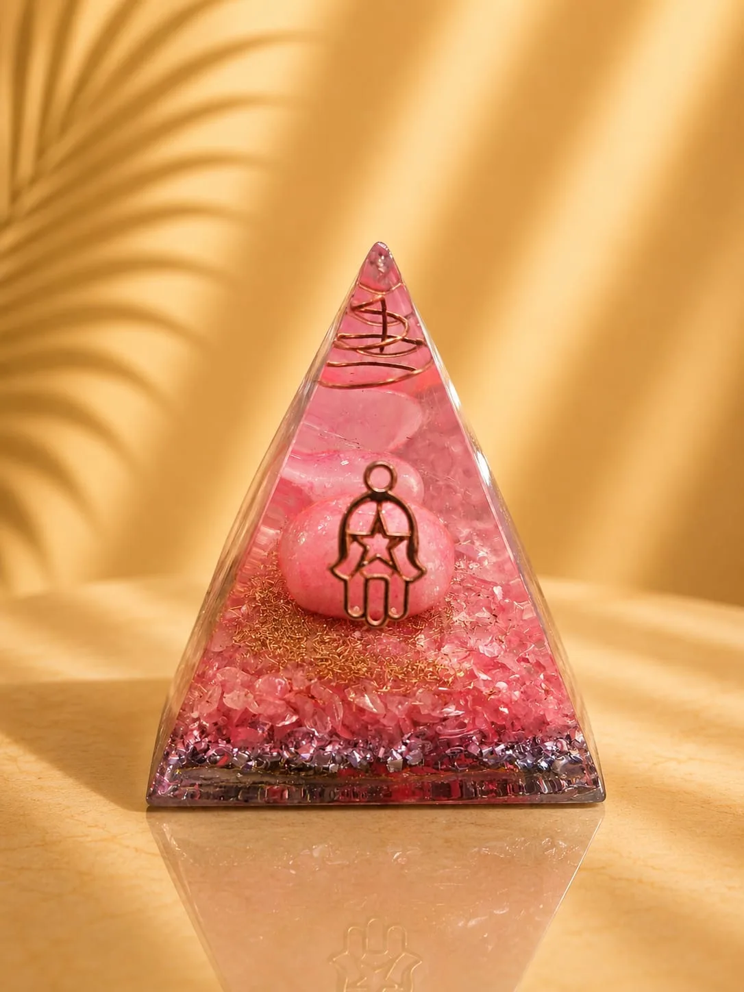 Pirámide de Orgonita o Orgón - Hamsa - cuarzo rosa