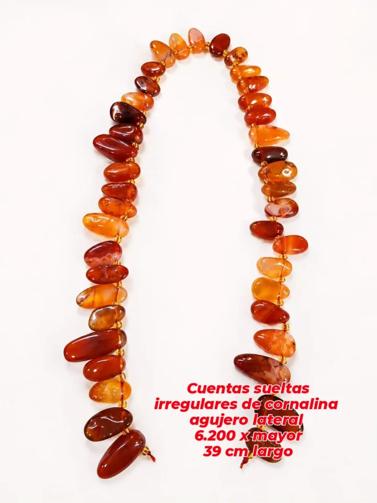Cuentas sueltas irregulares de cornalina