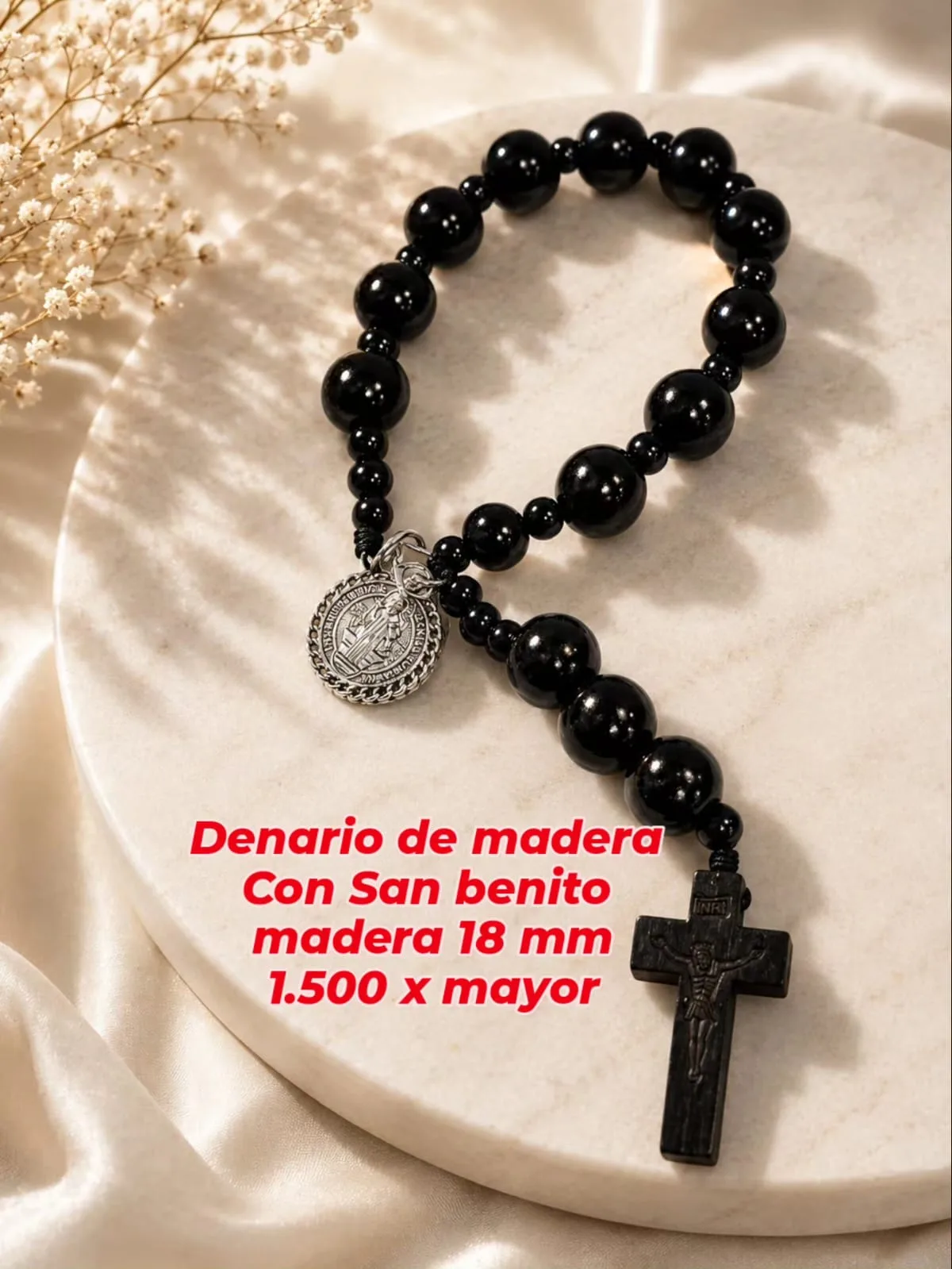 Denario de madera con san benito