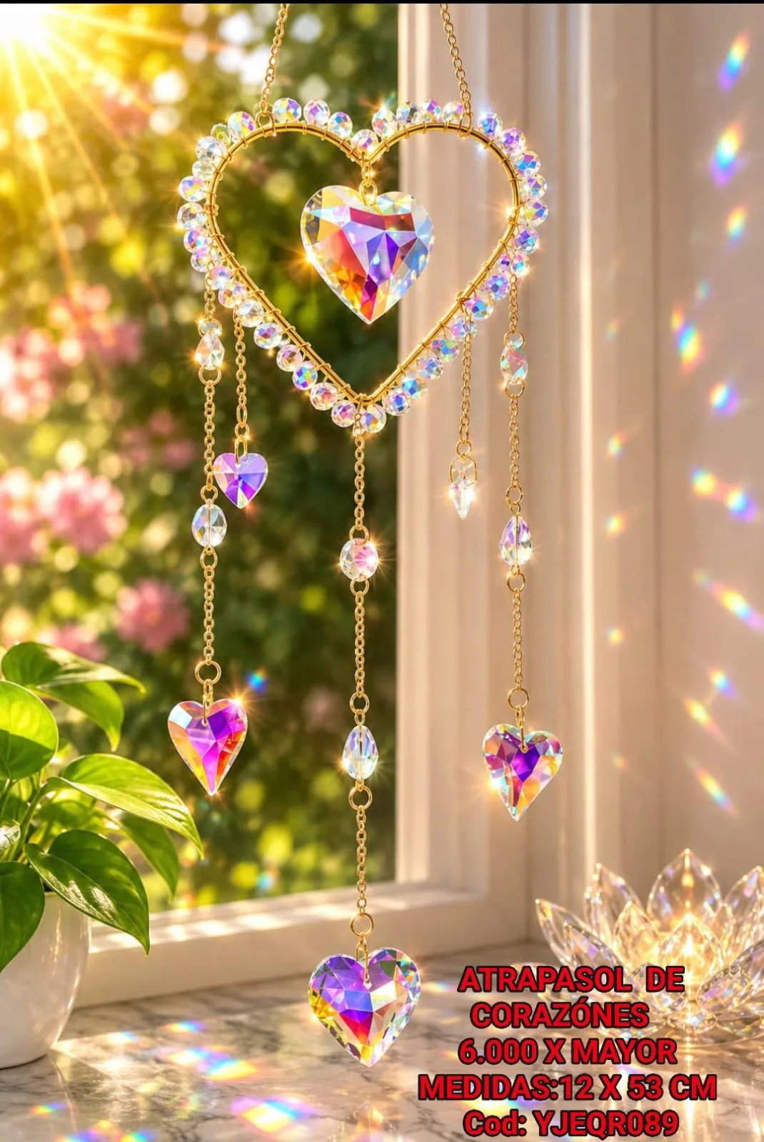 Atrapasoles Corazón Cristal Iridiscente Aurora Boreal con Prisma Central y Dijes de Corazón