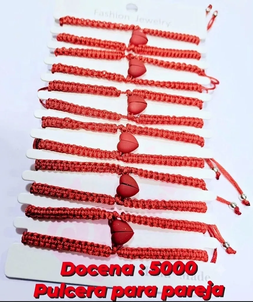 Pack 12 Pulsera de Pareja Tejida en Macramé de Hilo Rojo con Medio Corazón Magnético
