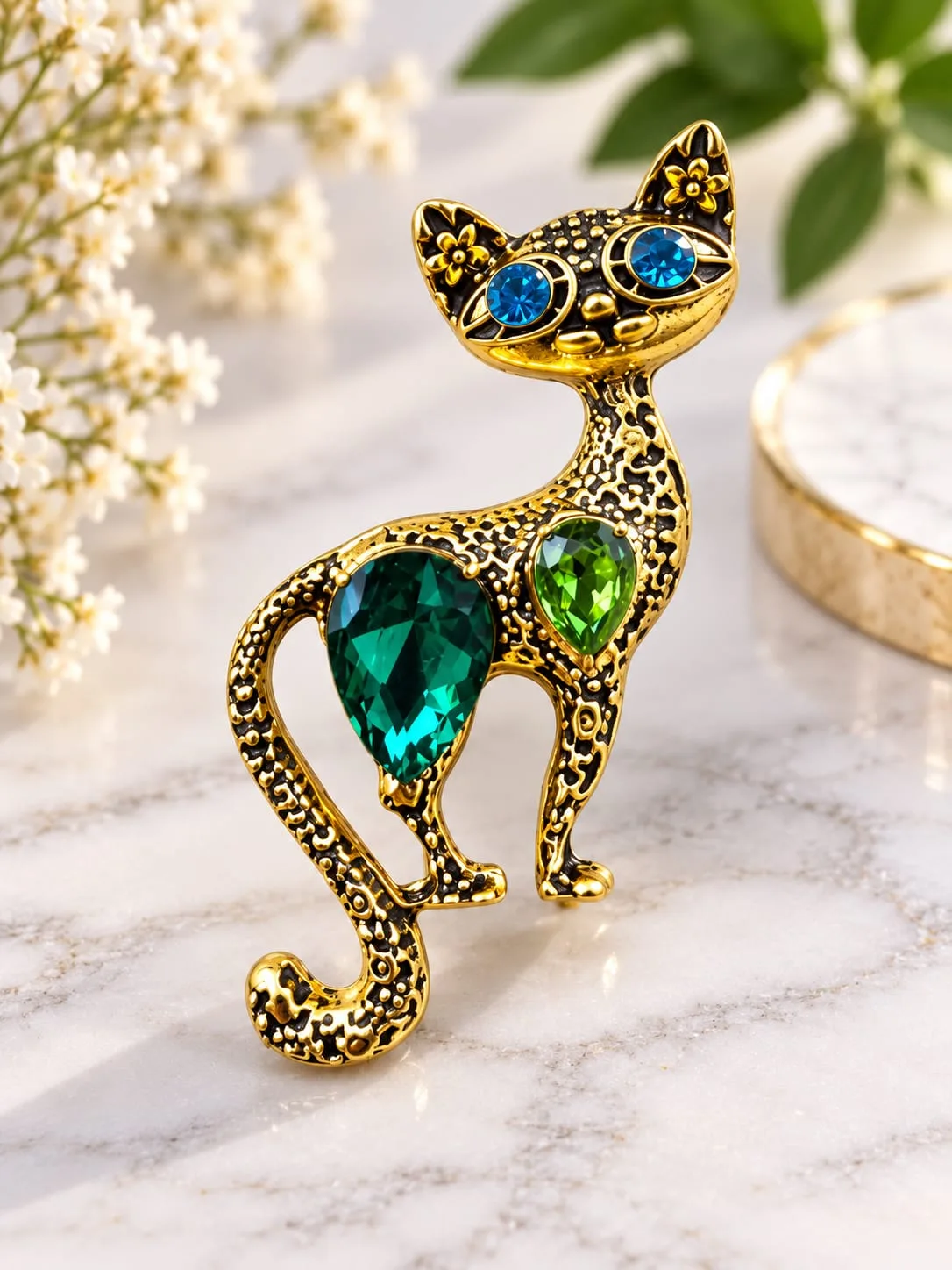 Prendedor de Gato con Orejas Florales
