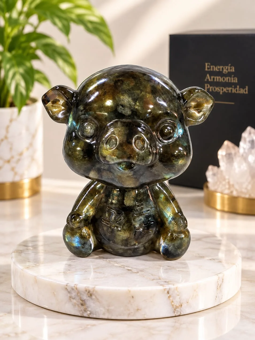 Figura de Cerdito con Labradorita Molida
