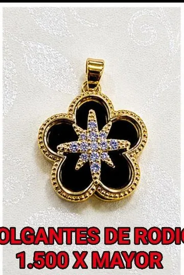 Colgante de Rodio - Flor esmaltada negra con circonias