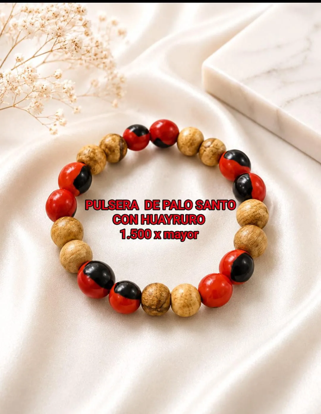 Pulsera de palo santo con huayruro