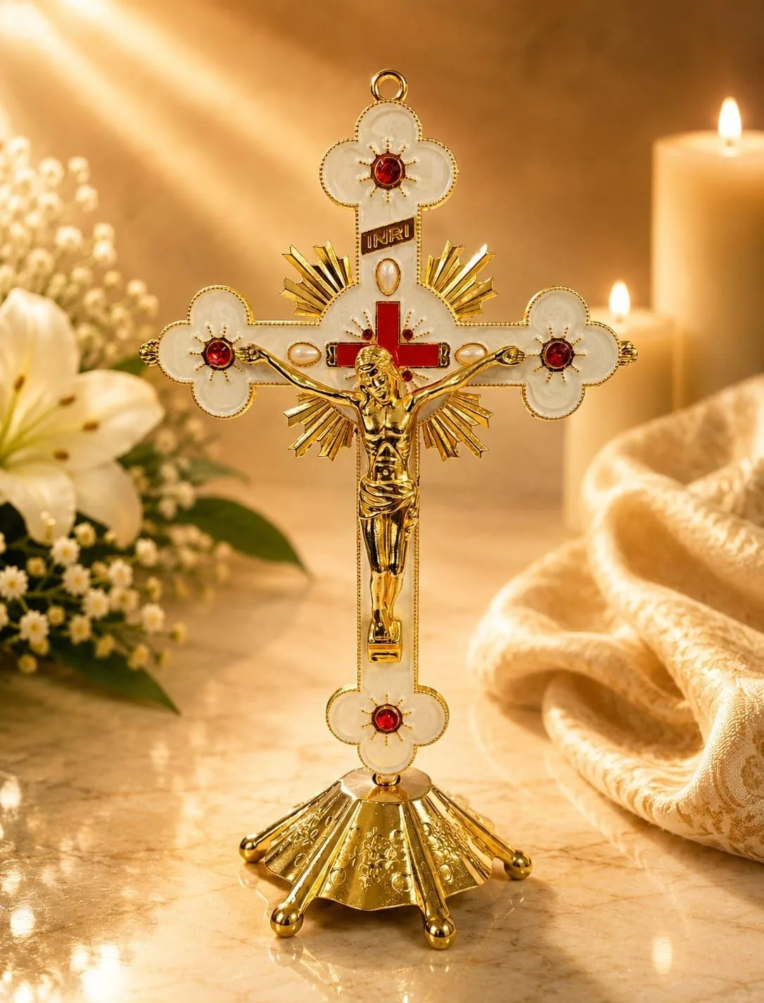 Crucifijo Católico de Pie Dorado